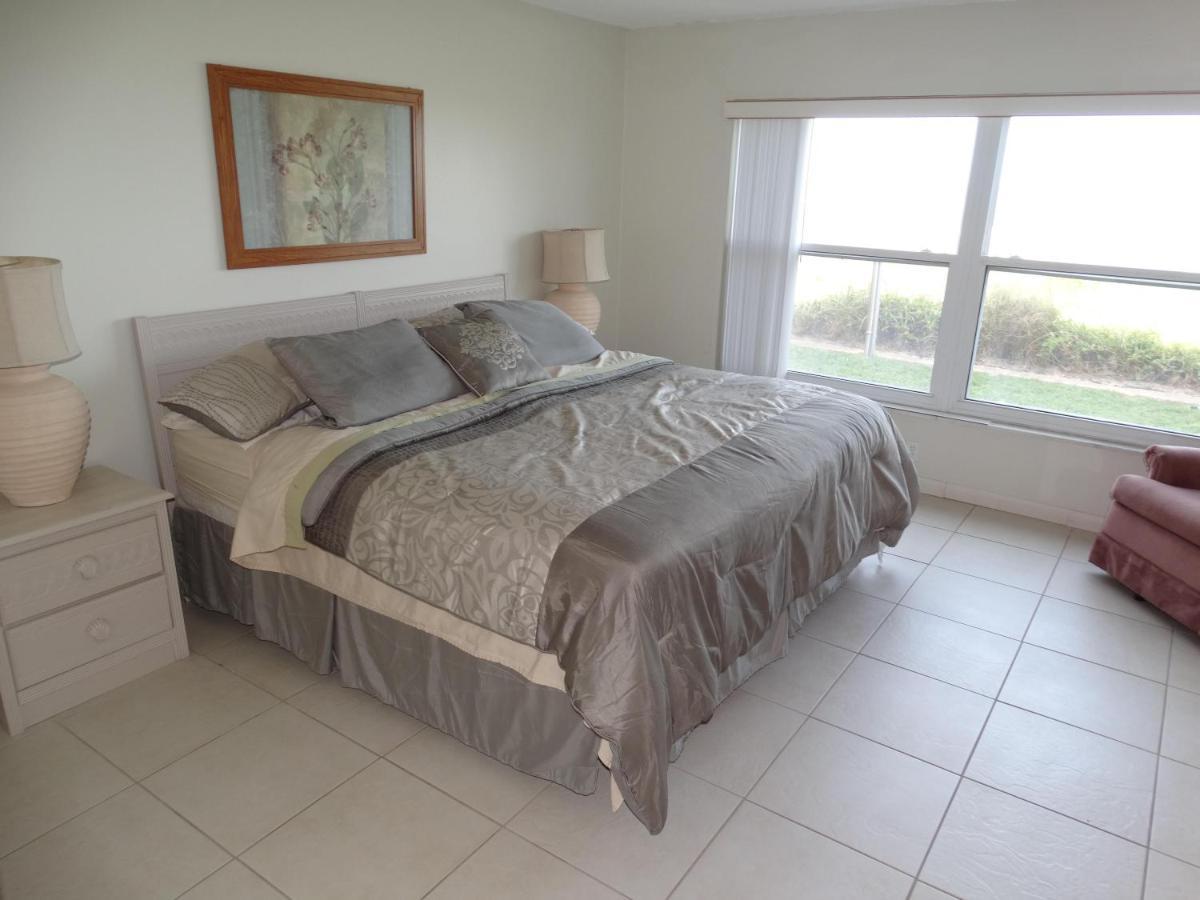 Spanish Main Unit 4- Direct Oceanfront Condo! 可可比奇 外观 照片