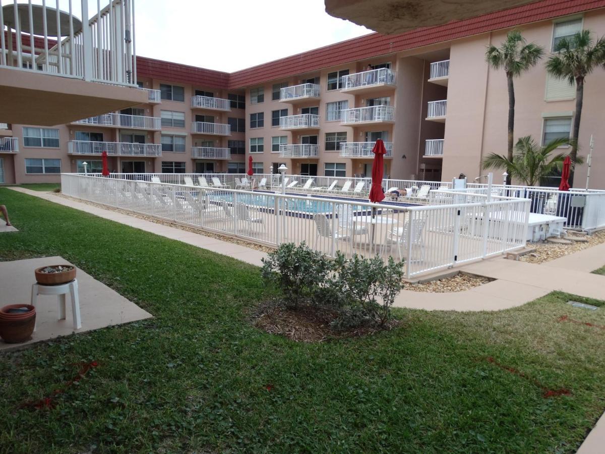 Spanish Main Unit 4- Direct Oceanfront Condo! 可可比奇 外观 照片