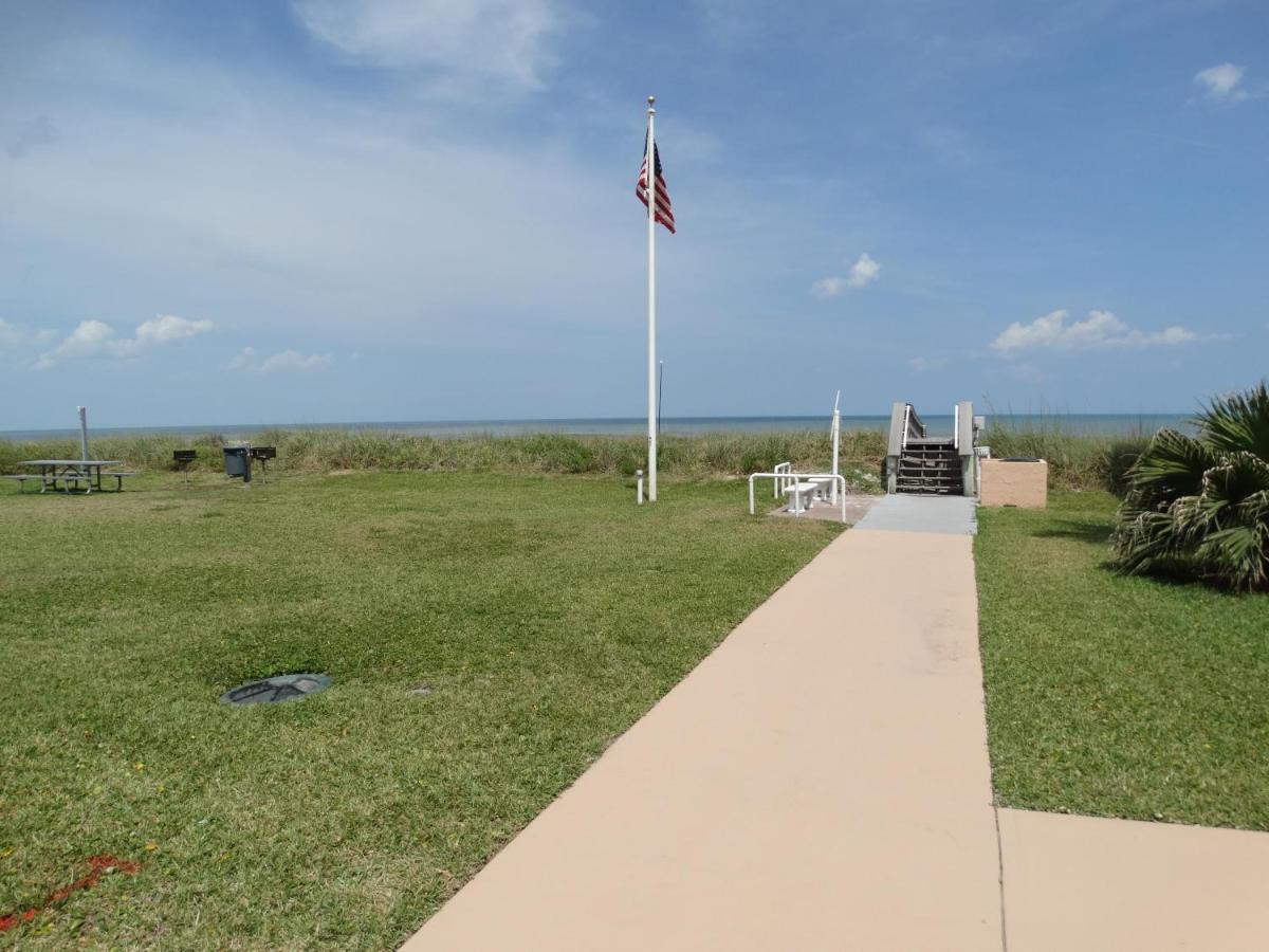 Spanish Main Unit 4- Direct Oceanfront Condo! 可可比奇 外观 照片
