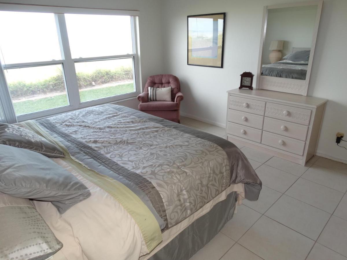 Spanish Main Unit 4- Direct Oceanfront Condo! 可可比奇 外观 照片