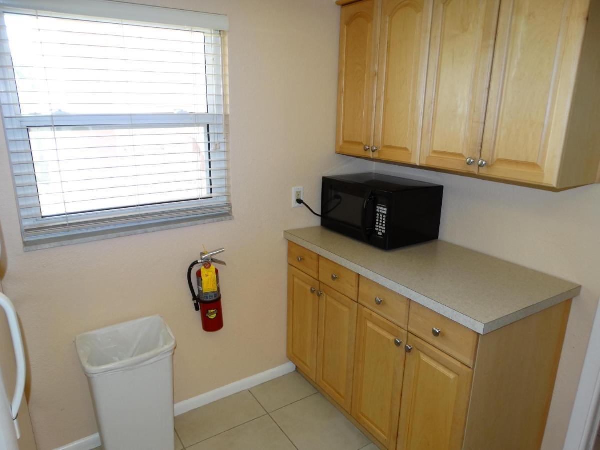 Spanish Main Unit 4- Direct Oceanfront Condo! 可可比奇 外观 照片